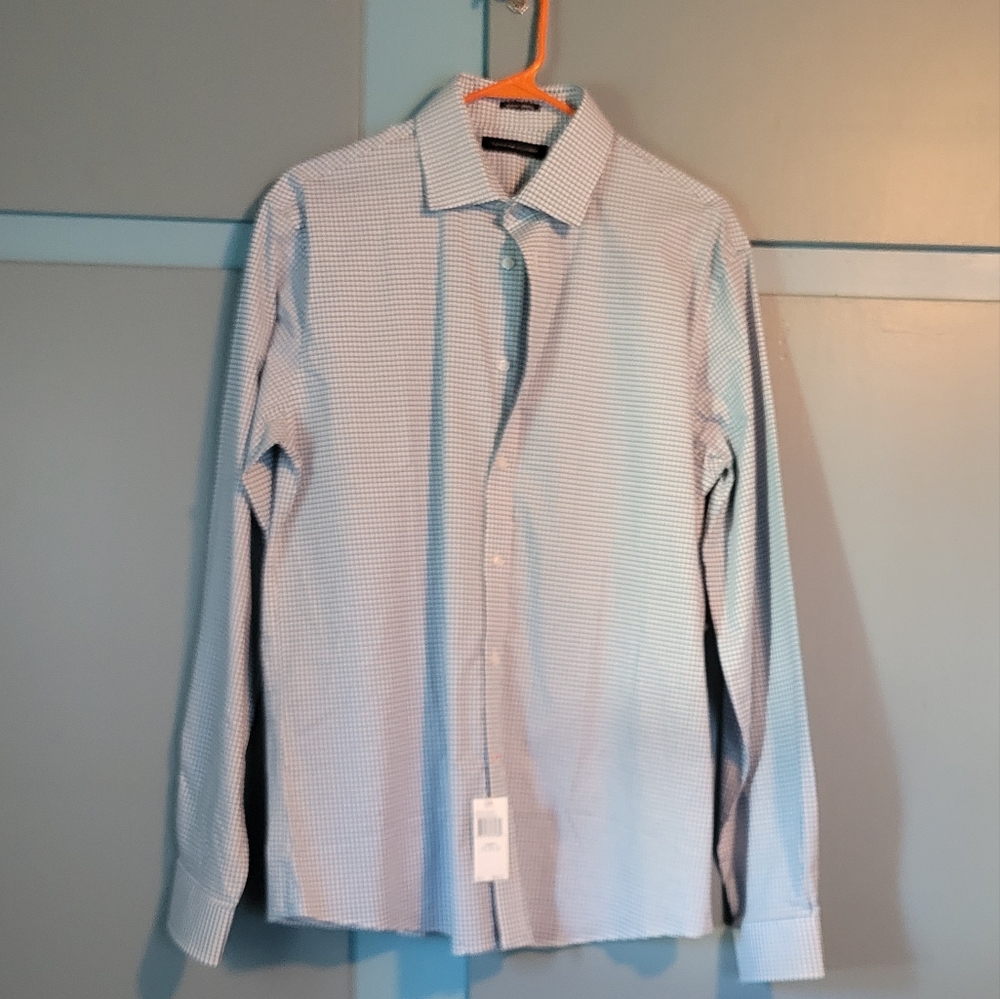 L Tommy Hilfiger button dress shirt
